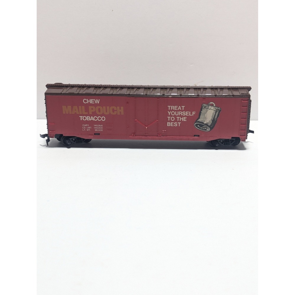 Tyco Vintage Mail Pouch Tobacco Boxcar HO Scale Model Train Red Brown